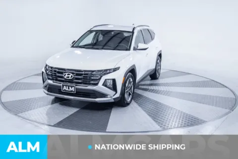 Photos of 2025 Hyundai Tucson SEL for sale in Union City, GA at ALM Kia South