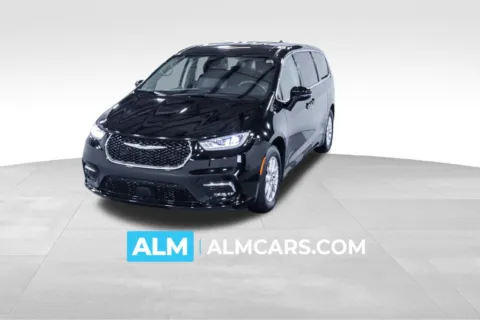Black 2024 Chrysler Pacifica Touring L for sale in Union City, GA