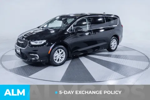 Another view of 2024 Chrysler Pacifica Touring L for sale in Union City, GA at ALM Kia South