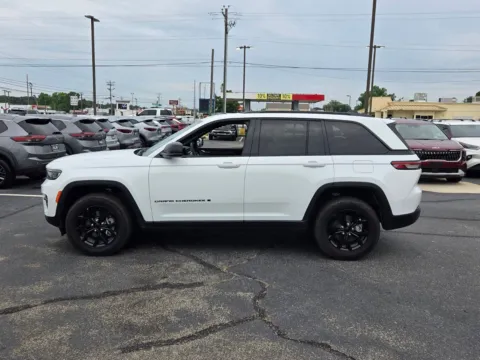 More photos of 2025 Jeep Grand Cherokee Altitude at Hyundai Warner Robins, GA