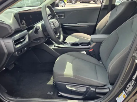 More photos of 2025 Kia K4 LXS at Hyundai Warner Robins, GA