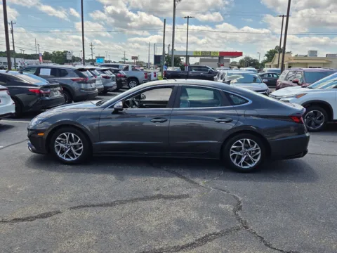 More photos of 2020 Hyundai Sonata SEL at Hyundai Warner Robins, GA