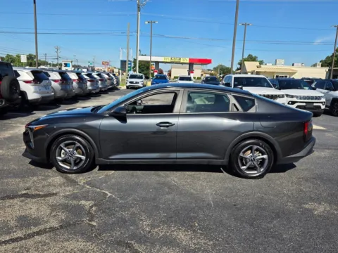 More photos of 2025 Kia K4 LXS at Hyundai Warner Robins, GA