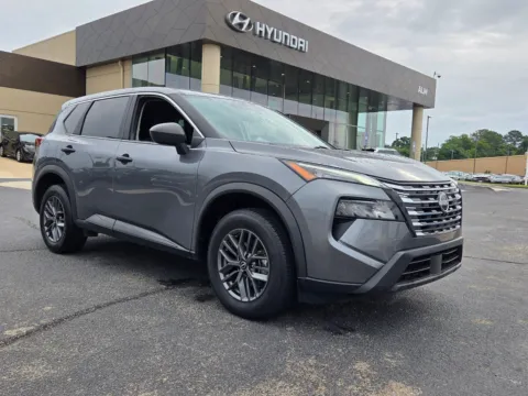 Gray 2024 Nissan Rogue S for sale in Warner Robins, GA