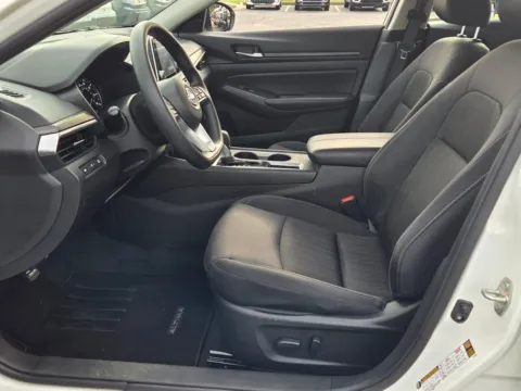 More photos of 2025 Nissan Altima 2.5 SV at Hyundai Warner Robins, GA