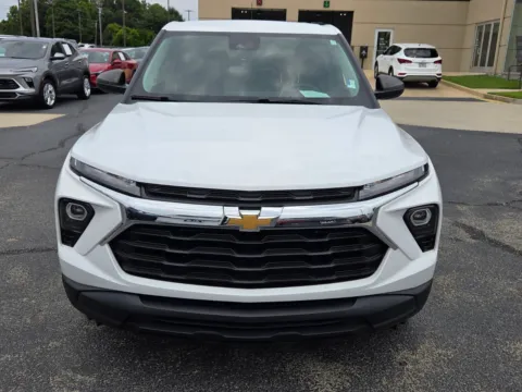 Photos of 2024 Chevrolet TrailBlazer LS for sale in Warner Robins, GA at Hyundai Warner Robins