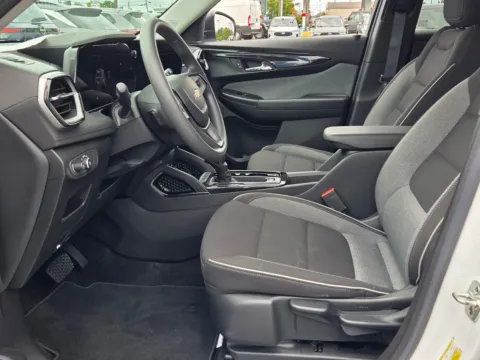 More photos of 2024 Chevrolet TrailBlazer LS at Hyundai Warner Robins, GA
