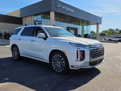 White 2023 Hyundai Palisade Calligraphy for sale in Warner Robins, GA