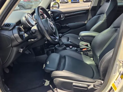 More photos of 2016 MINI Cooper at Hyundai Warner Robins, GA
