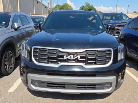 Photos of 2024 Kia Telluride SX for sale in Warner Robins, GA at Hyundai Warner Robins