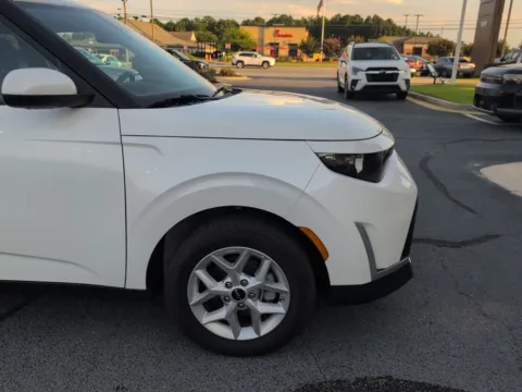 More photos of 2025 Kia Soul LX at Hyundai Warner Robins, GA