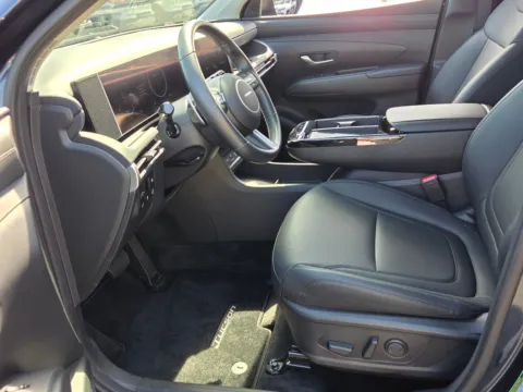 More photos of 2026 Hyundai Tucson Hybrid SEL Convenience at Hyundai Warner Robins, GA