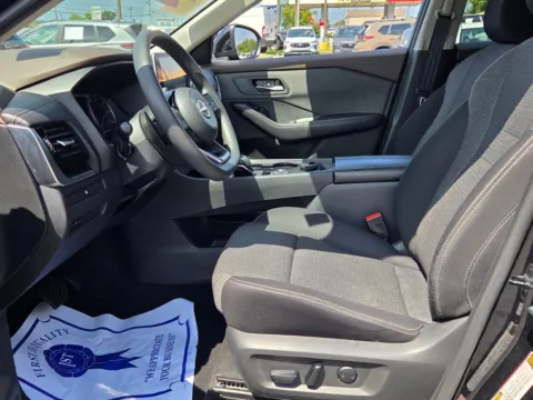 More photos of 2023 Nissan Rogue SV at Hyundai Warner Robins, GA