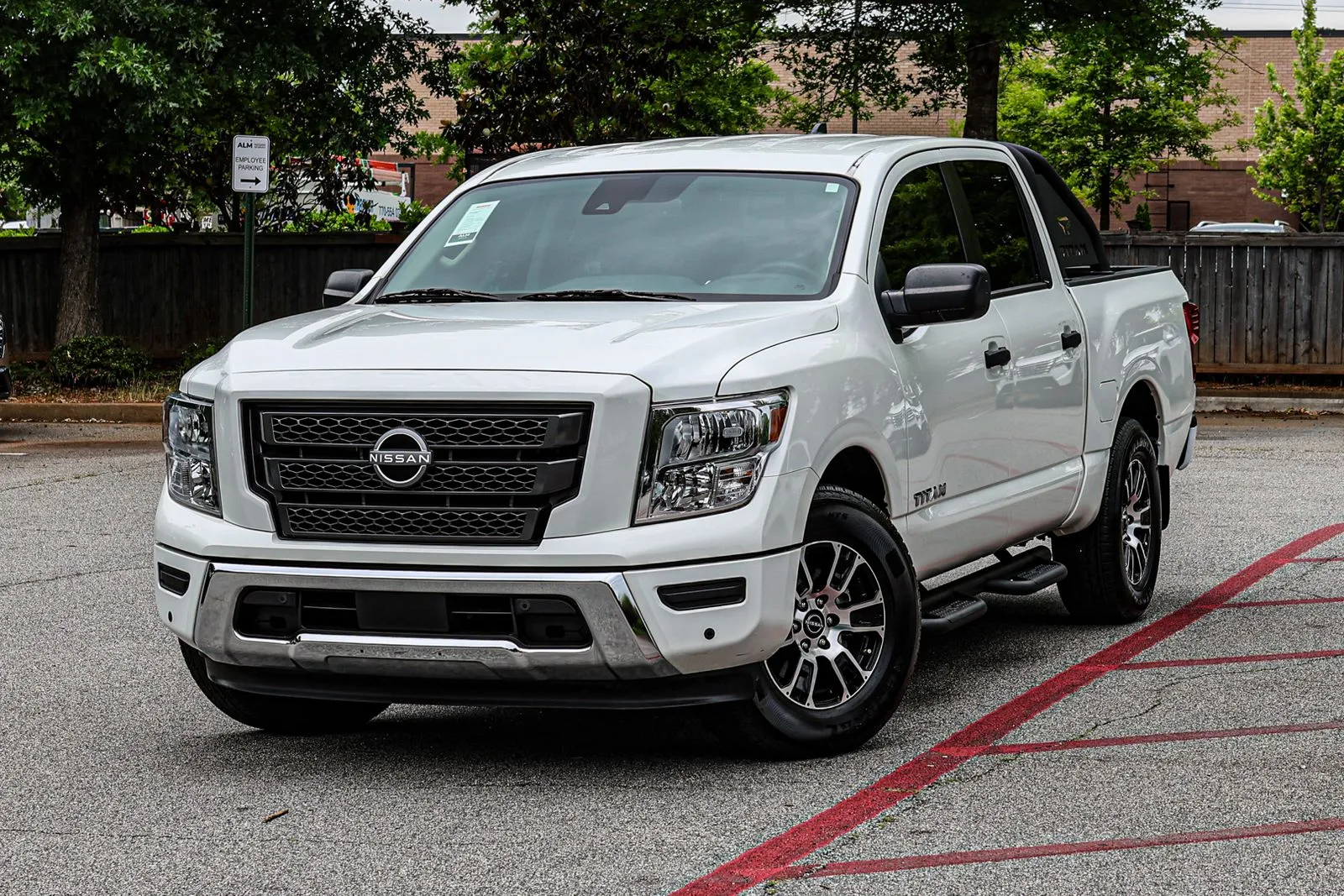 White 2024 Nissan Titan SV for sale in Warner Robins, GA