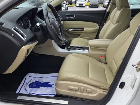 More photos of 2019 Acura TLX 2.4L at Hyundai Warner Robins, GA