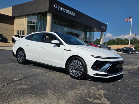White 2024 Hyundai Sonata Hybrid Limited for sale in Warner Robins, GA