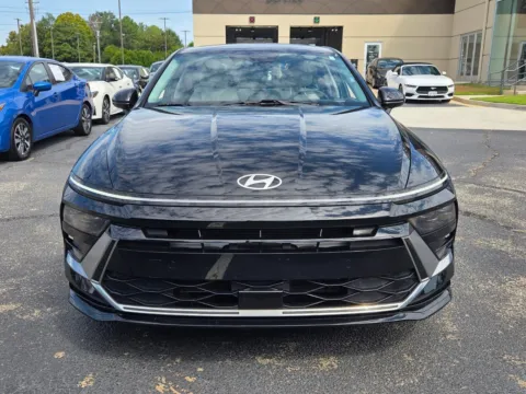 Photos of 2024 Hyundai Sonata SEL for sale in Warner Robins, GA at Hyundai Warner Robins
