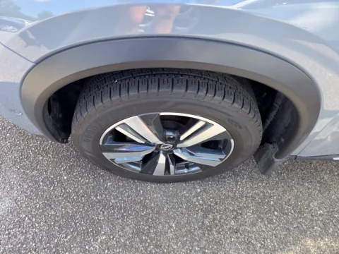 More photos of 2023 Nissan Rogue SL at Hyundai Warner Robins, GA