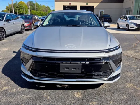 Photos of 2024 Hyundai Sonata SEL for sale in Warner Robins, GA at Hyundai Warner Robins