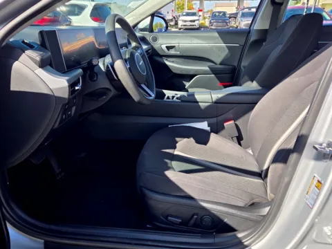 More photos of 2024 Hyundai Sonata SEL at Hyundai Warner Robins, GA