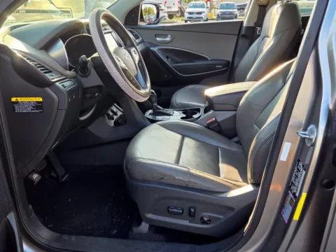 More photos of 2017 Hyundai Santa Fe Sport 2.0T Ultimate at Hyundai Warner Robins, GA