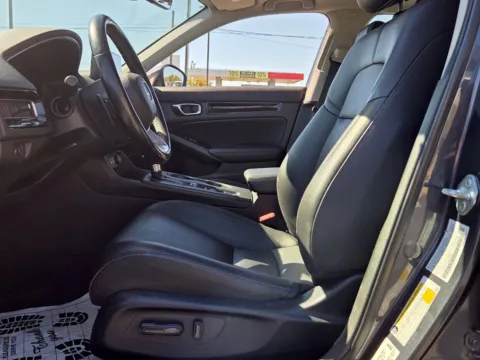 More photos of 2022 Honda Civic Touring at Hyundai Warner Robins, GA