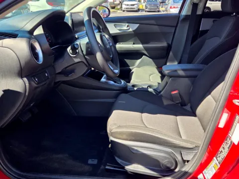 More photos of 2024 Kia Forte LXS at Hyundai Warner Robins, GA