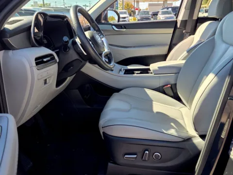 More photos of 2024 Hyundai Palisade SEL at Hyundai Warner Robins, GA