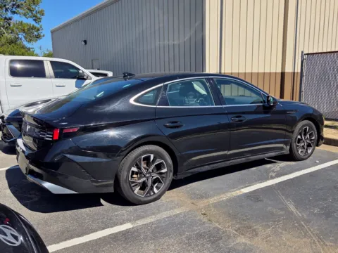 More photos of 2025 Hyundai Sonata SEL at Hyundai Warner Robins, GA