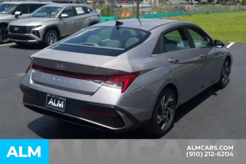 More photos of 2025 Hyundai Elantra SEL Convenience at ALM Hyundai Lumberton, NC