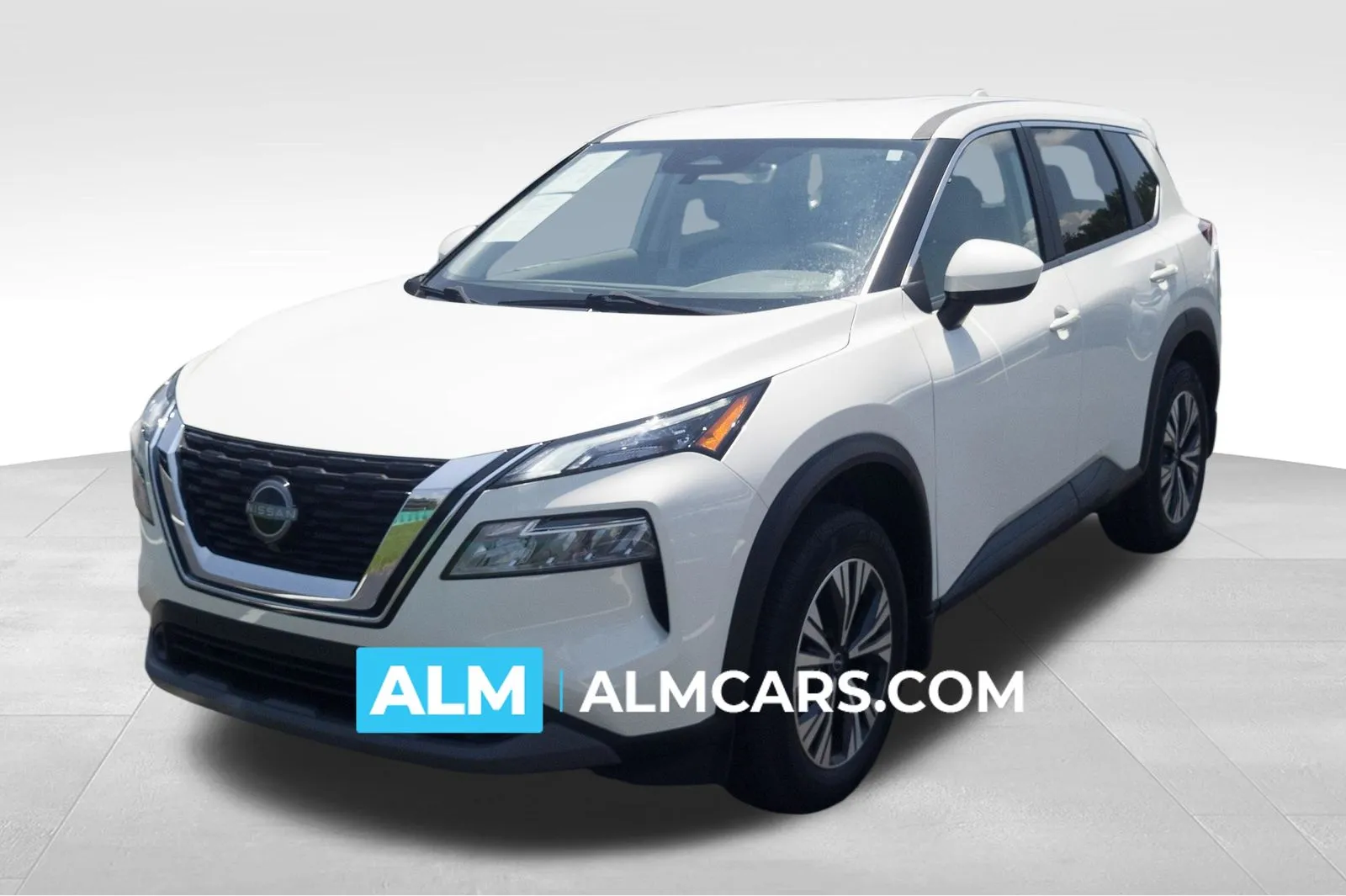 White 2023 Nissan Rogue SV for sale in Lumberton, NC