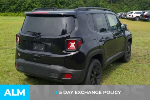 More photos of 2022 Jeep Renegade Altitude at ALM Hyundai Lumberton, NC