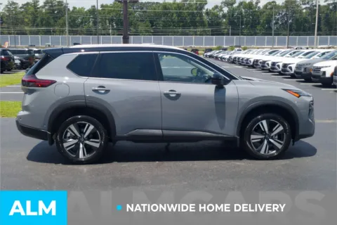 More photos of 2024 Nissan Rogue SL at ALM Hyundai Lumberton, NC