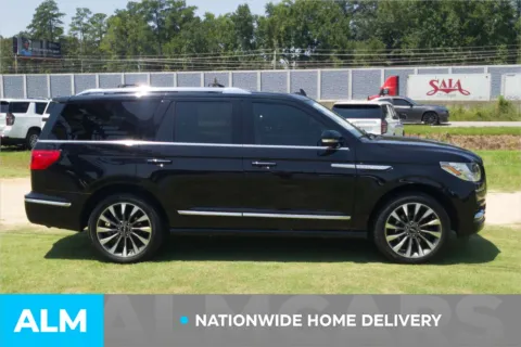 More photos of 2021 Lincoln Navigator Reserve at ALM Hyundai Lumberton, NC