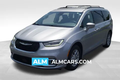 Silver 2021 Chrysler Pacifica Touring for sale in Lumberton, NC