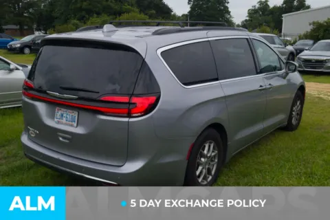 More photos of 2021 Chrysler Pacifica Touring at ALM Hyundai Lumberton, NC