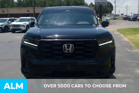 Photos of 2025 Honda Pilot EX-L for sale in Lumberton, NC at ALM Hyundai Lumberton