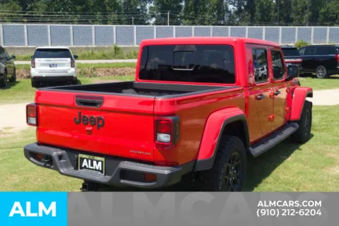 More photos of 2025 Jeep Gladiator High Tide at ALM Hyundai Lumberton, NC