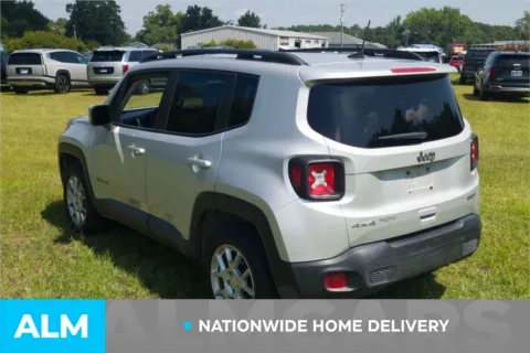 More photos of 2020 Jeep Renegade Latitude at ALM Hyundai Lumberton, NC
