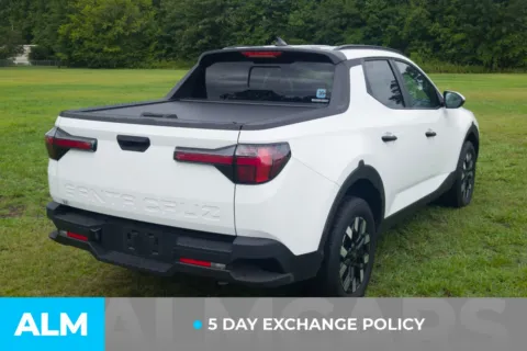 More photos of 2025 Hyundai Santa Cruz SEL at ALM Hyundai Lumberton, NC
