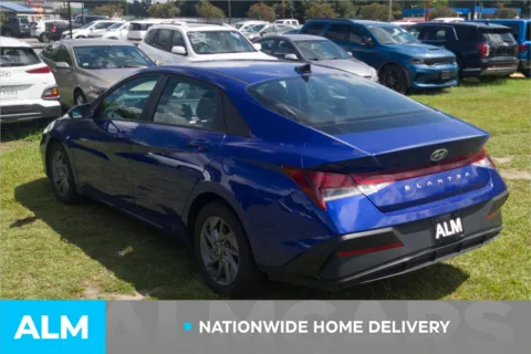 More photos of 2024 Hyundai Elantra SEL at ALM Hyundai Lumberton, NC