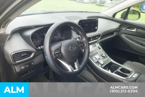 More photos of 2022 Hyundai Santa Fe SEL at ALM Hyundai Lumberton, NC