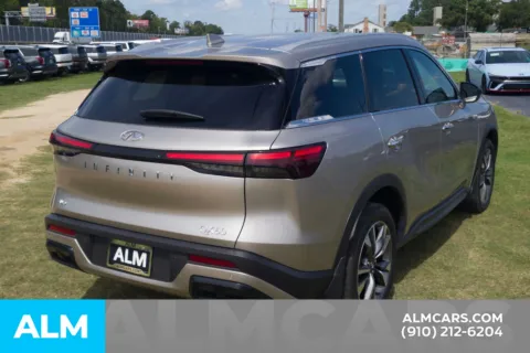 More photos of 2025 INFINITI QX60 LUXE at ALM Hyundai Lumberton, NC