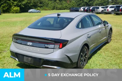 Another view of 2024 Hyundai Sonata SEL for sale in Lumberton, NC at ALM Hyundai Lumberton