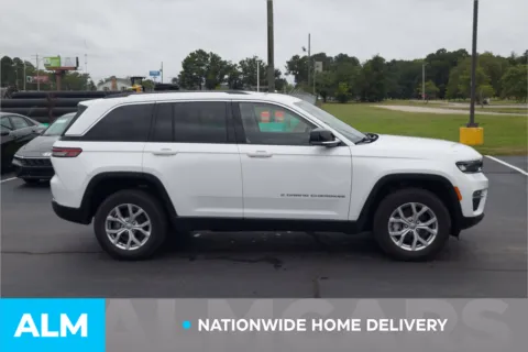 More photos of 2022 Jeep Grand Cherokee Limited at ALM Hyundai Lumberton, NC