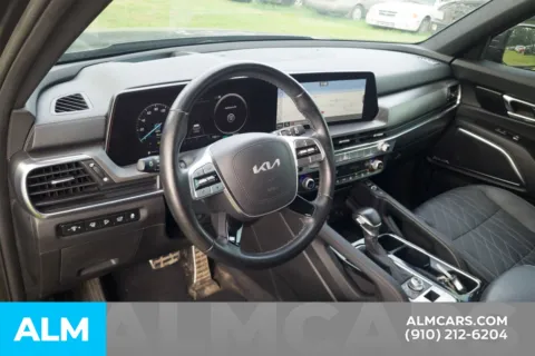 More photos of 2023 Kia Telluride SX at ALM Hyundai Lumberton, NC