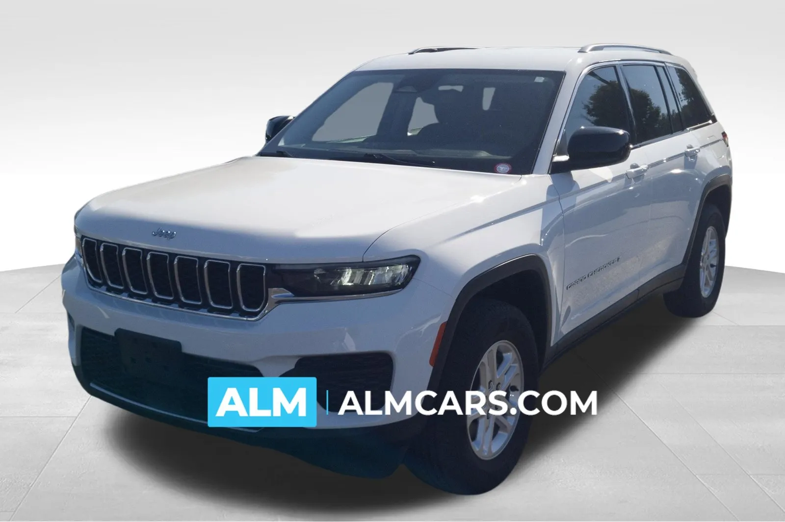 White 2023 Jeep Grand Cherokee Laredo for sale in Lumberton, NC