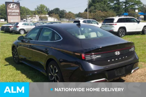 More photos of 2024 Hyundai Sonata SEL at ALM Hyundai Lumberton, NC
