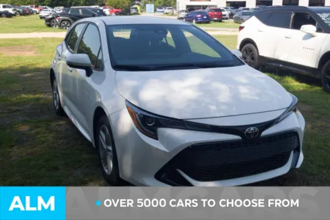 Photos of 2022 Toyota Corolla Hatchback SE for sale in Lumberton, NC at ALM Hyundai Lumberton