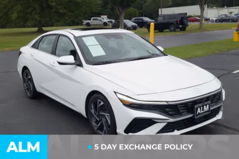 Another view of 2025 Hyundai Elantra SEL Convenience for sale in Lumberton, NC at ALM Hyundai Lumberton